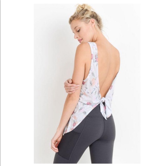 Last 1! Mono B Floral Tie Back Tank - Picture 2 of 7